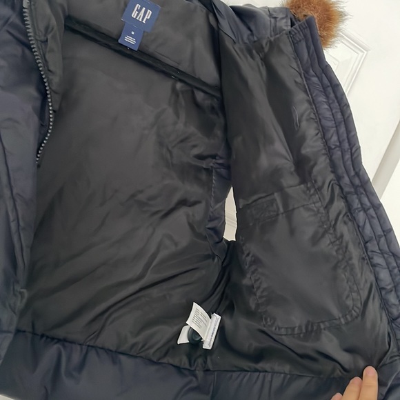 Y2K Cropped Faux Fur Gap Vest - Picture 2 of 6